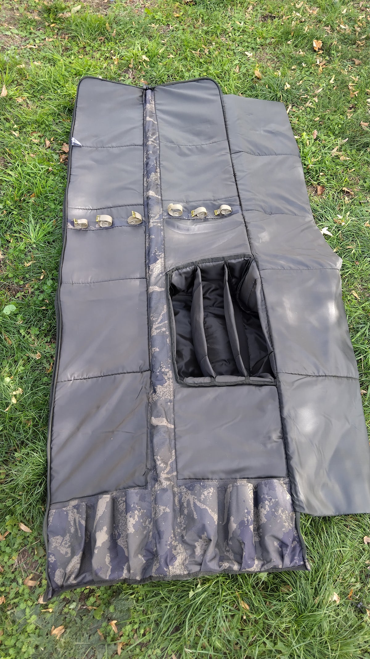 Solar Undercover Camo 12ft 3 Rod Holdall Carp Fishing Padded Rod Bag