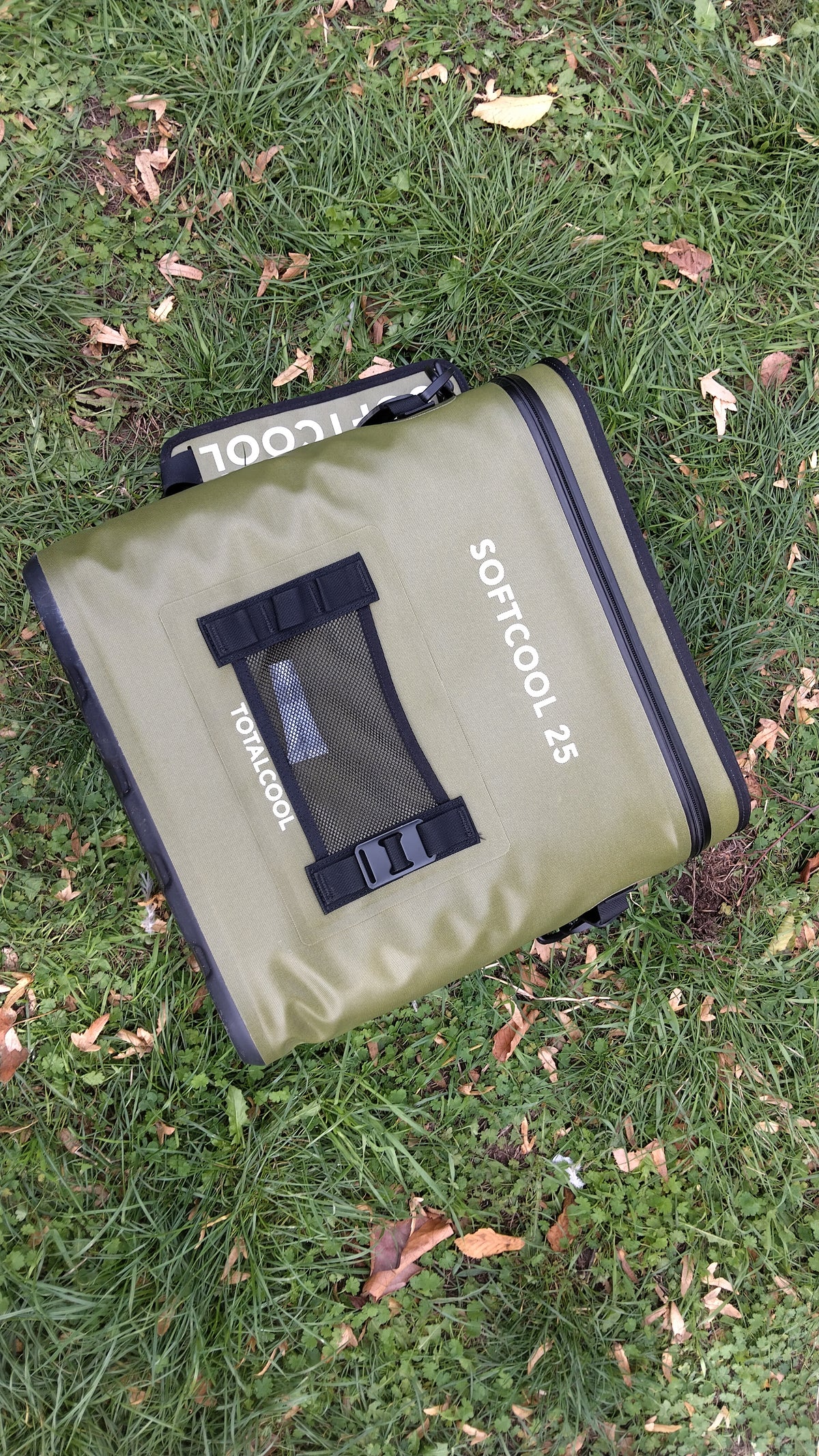 Total Cool Soft Cool 25 Insulated Cool Bag Camping Fishing Picnic – Lightly Used