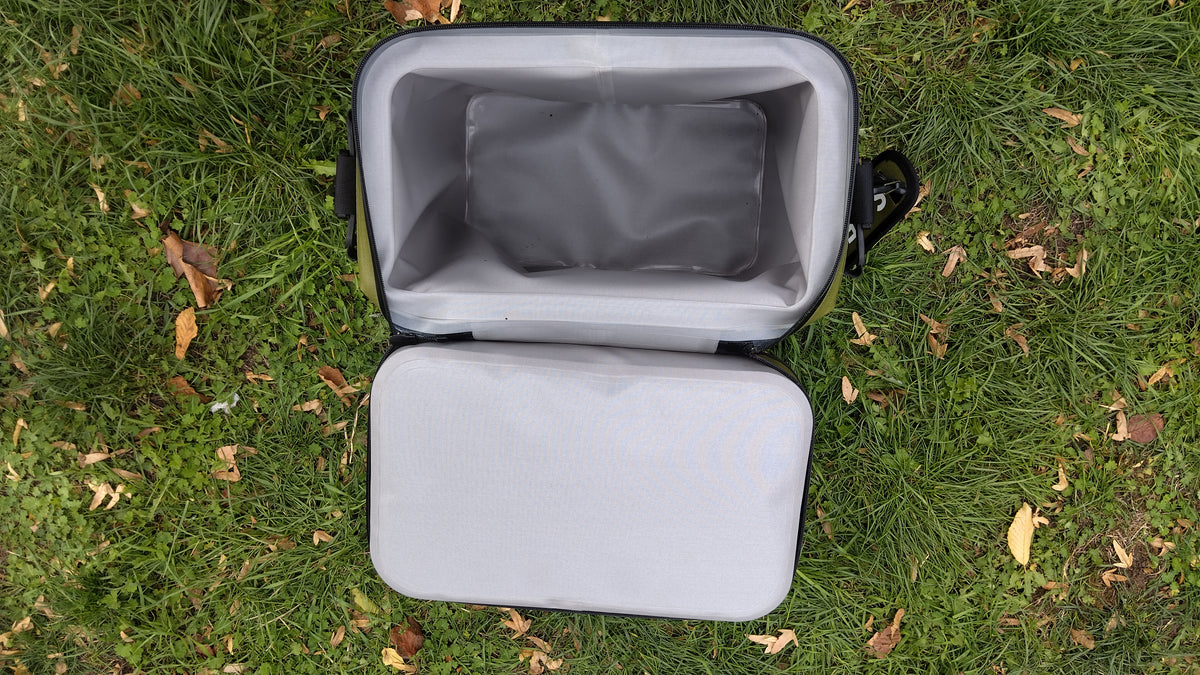 Total Cool Soft Cool 25 Insulated Cool Bag Camping Fishing Picnic – Lightly Used