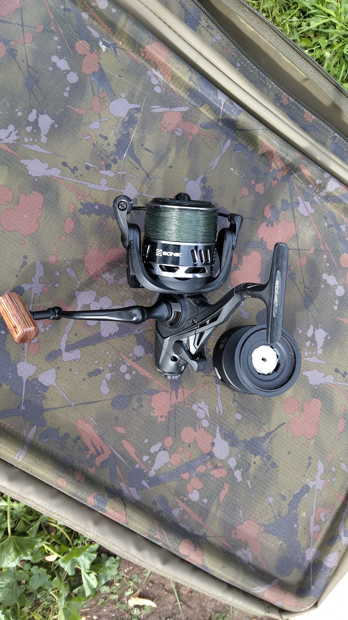 Sonik ANGL-R 6000FS Carp Fishing Free Spool Runner Reel – Very Good Used