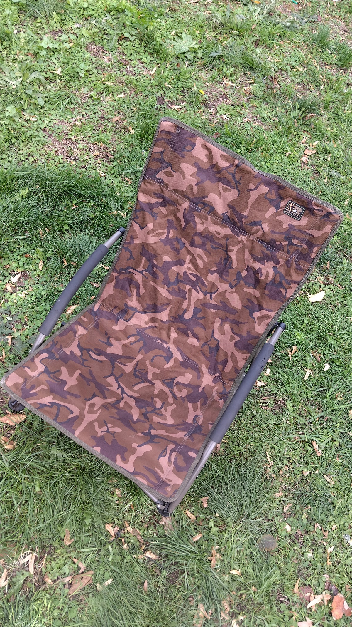 Fox R Series Guest Chair Fox Camo Folding Carp Fishing Chair – Very Good Condition