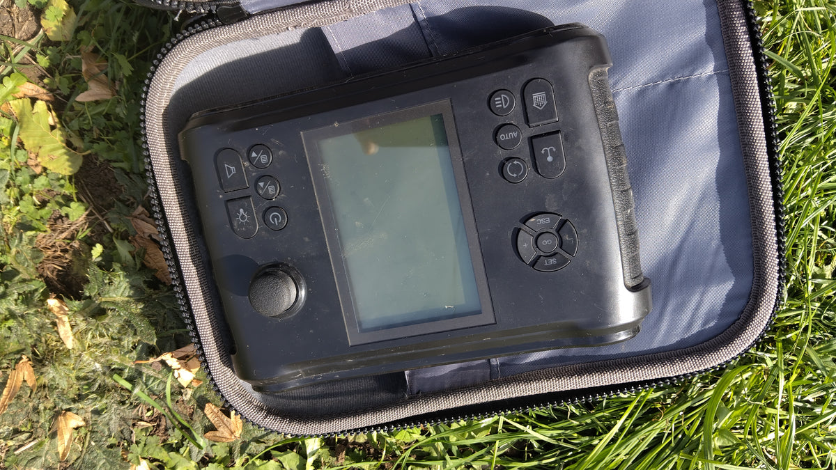 Carp Royal Baron GPS Bait Boat with Sonar Handset, Charger & Fox Camolite Bag