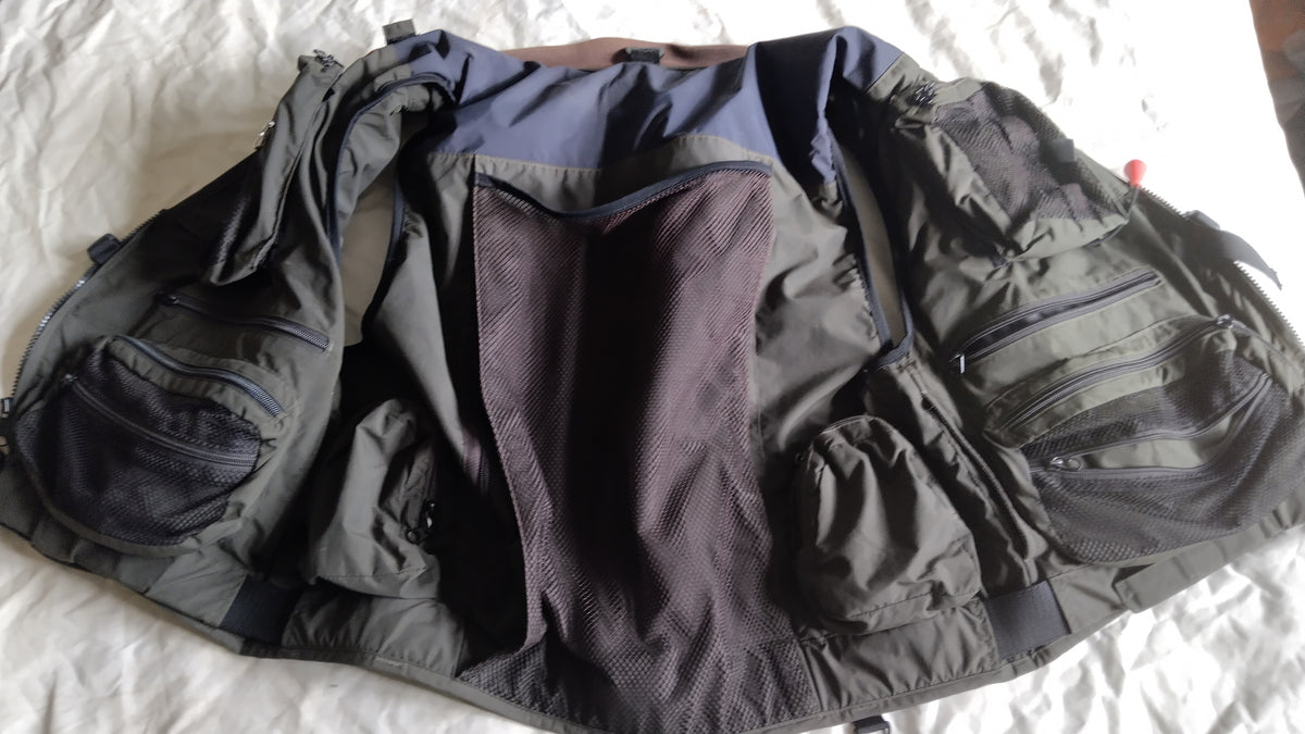 Airflo Inflatable Fly Fishing Vest Size Large L – Superb Used Condition