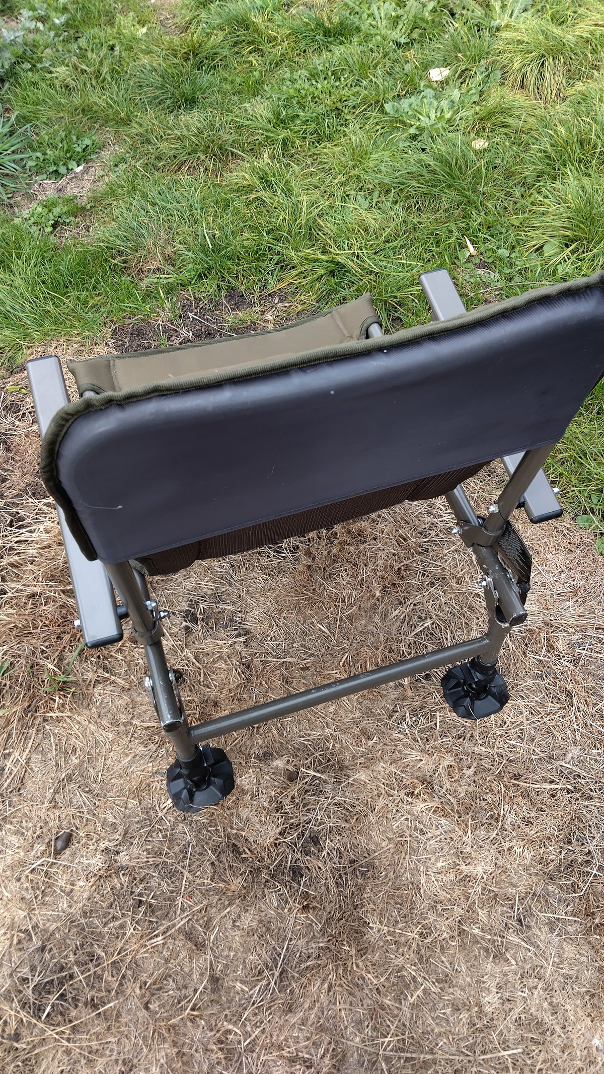 Fox Duralite Carp Fishing Chair with Arms – Excellent Used Condition