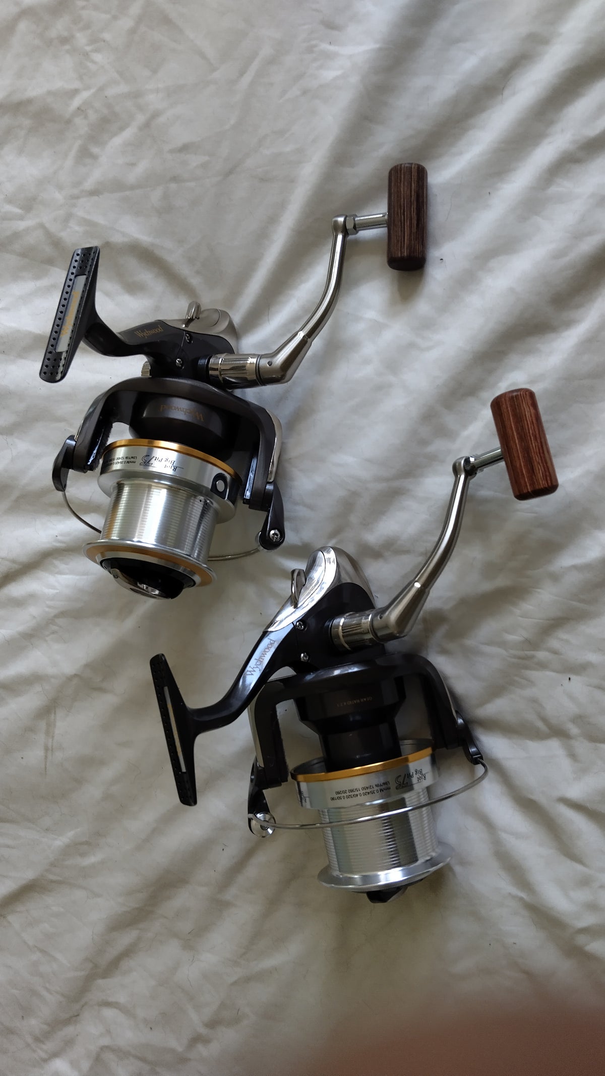 Pair Wychwood Riot Big Pit 75 Carp Fishing Reels New Unused Boxed Ex Display