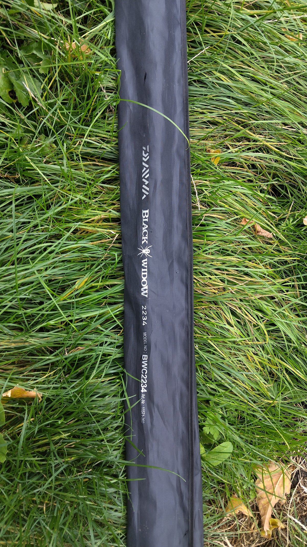 Daiwa Black Widow Carp Rod 12ft 2.75lb BWC2234 Very Good Condition & Original Bag