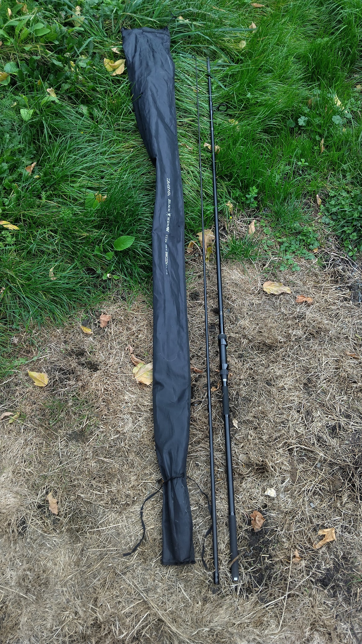 Daiwa Black Widow Carp Rod 12ft 2.75lb BWC2234 Very Good Condition & Original Bag