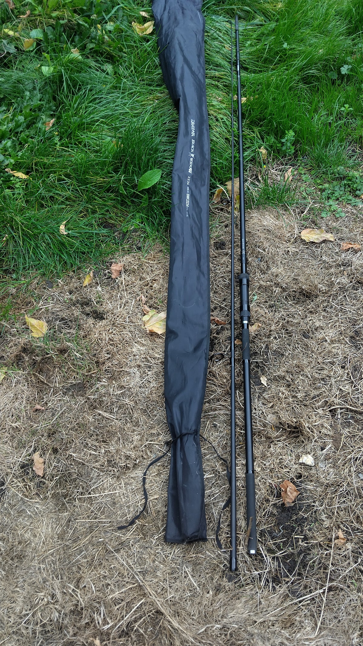 Daiwa Black Widow Carp Rod 12ft 2.75lb BWC2234 Very Good Condition & Original Bag