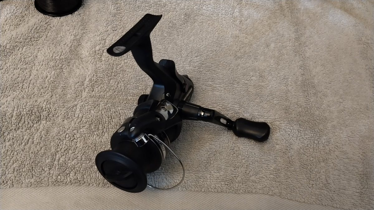 Shimano Baitrunner ST 2500 FB Mini Baitrunner Fishing Reel – Superb Condition
