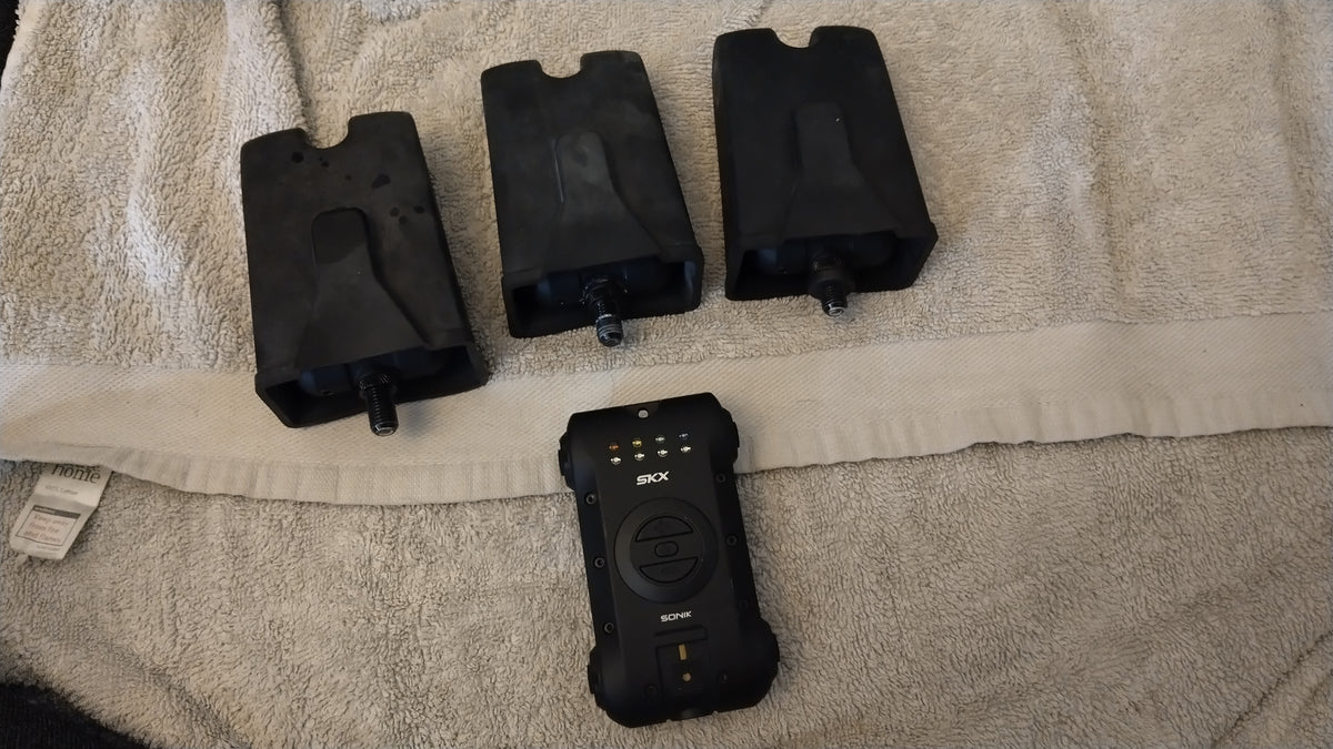 Sonik SKX 3+1 Wireless Bite Alarm Set 3 Alarms & Receiver Inc Case Superb Used