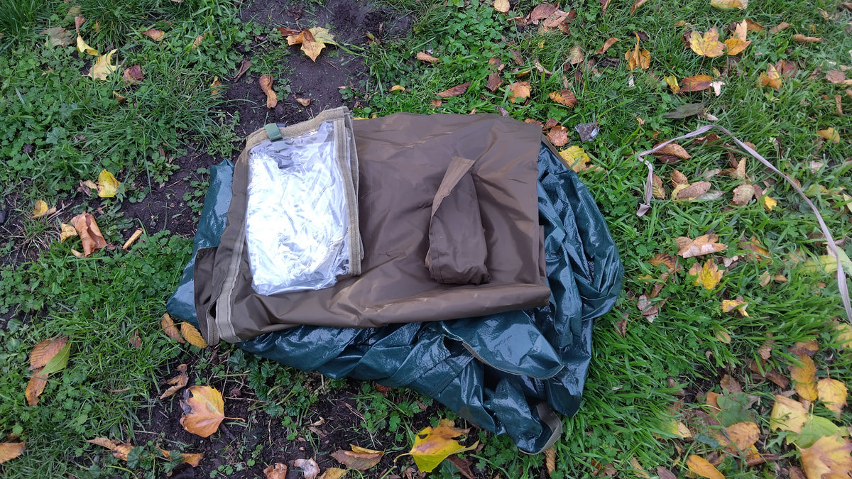 Fox EOS 2 Man Carp Fishing Bivvy with Pegs & Groundsheets Barely Used