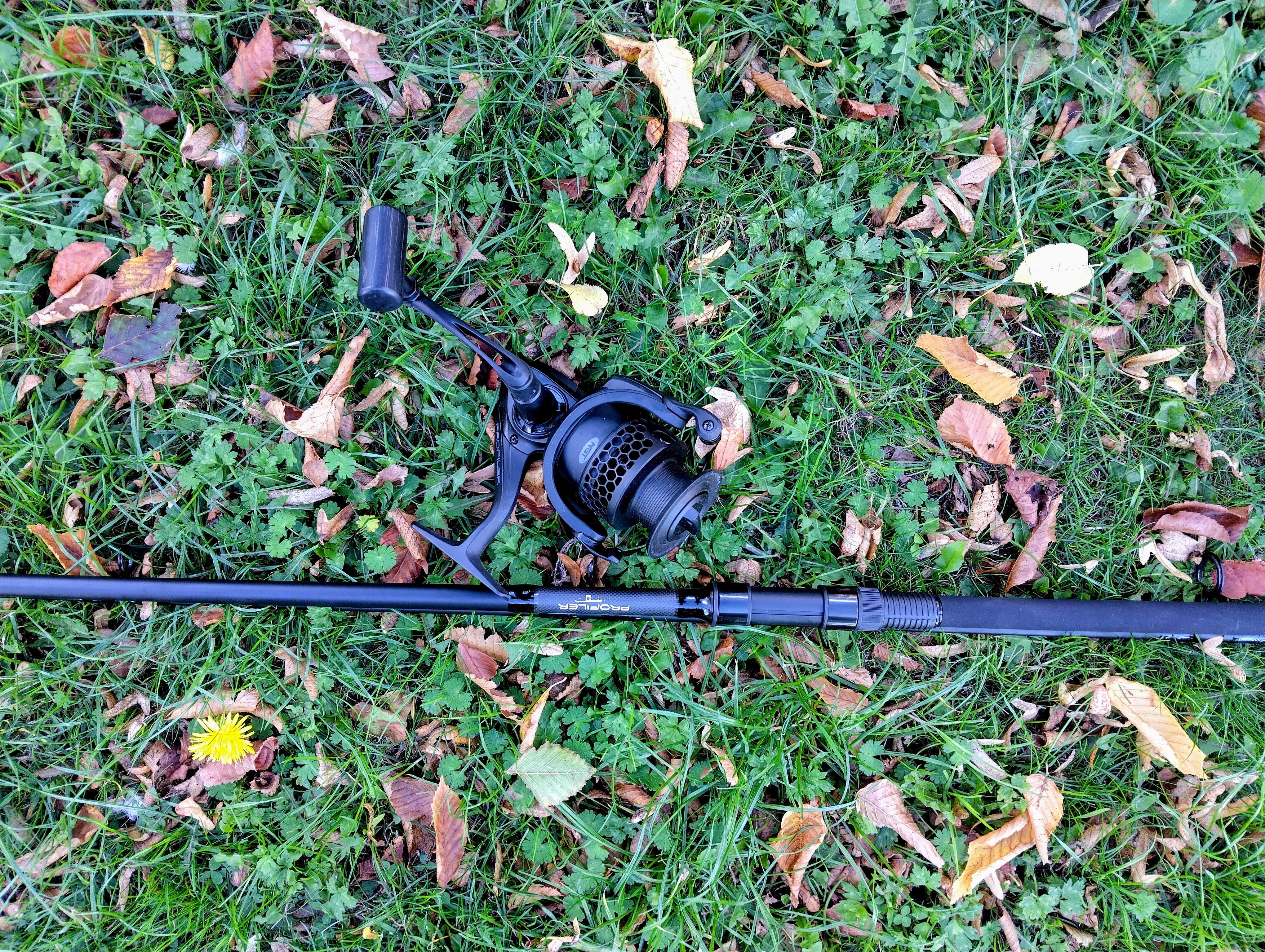 Carp Stalker Margin Fishing Outfit | 9ft Carbon Rod | 60-Size Quick Drag Reel