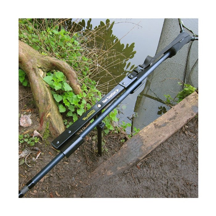 Wychwood Net Station - Landing Net Support & Retention Tool - Carp Fishing
