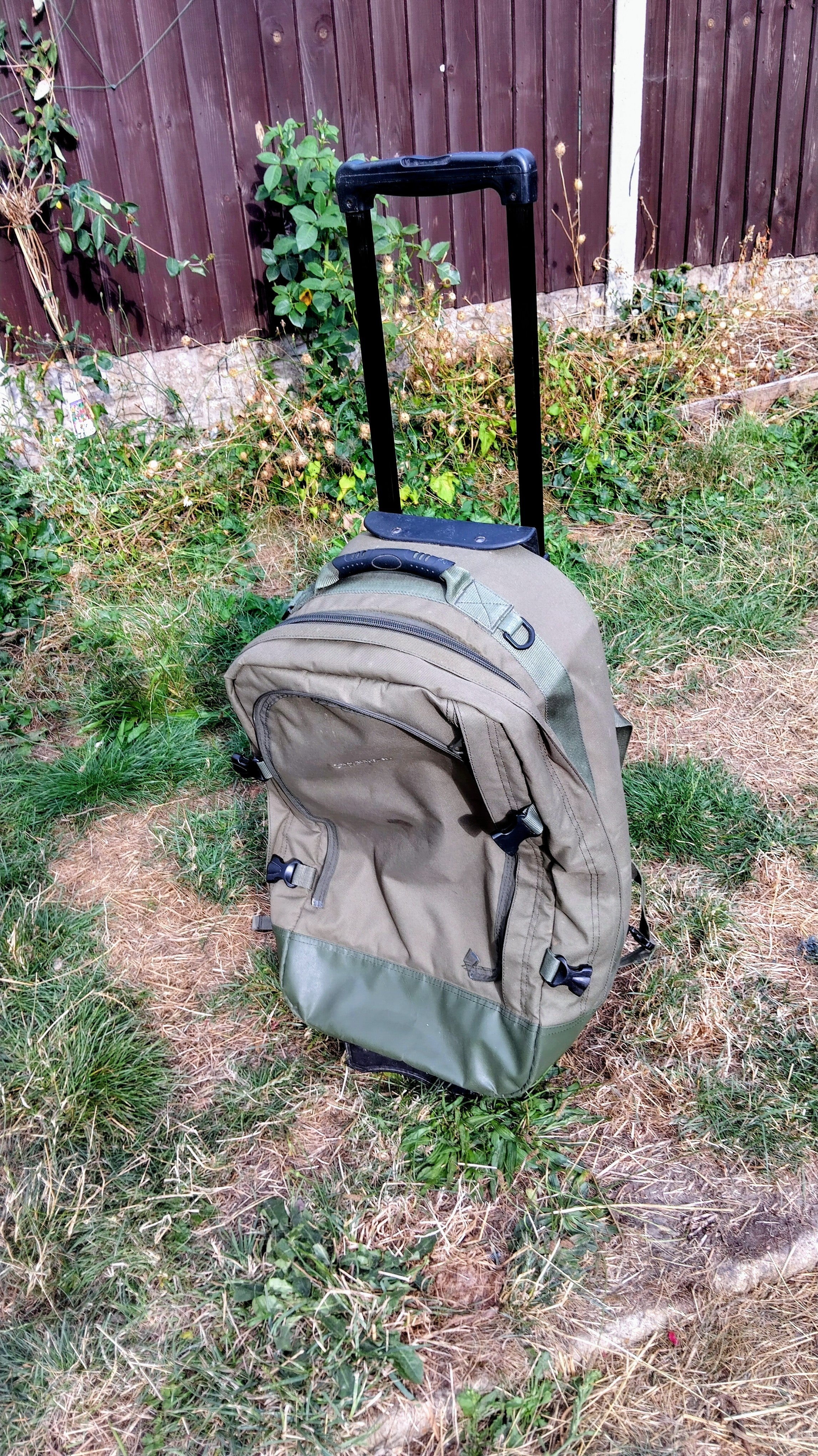 Trakker Convertible Rolling Backpack Carry On Cabin Luggage Carp Fishing Rucksack