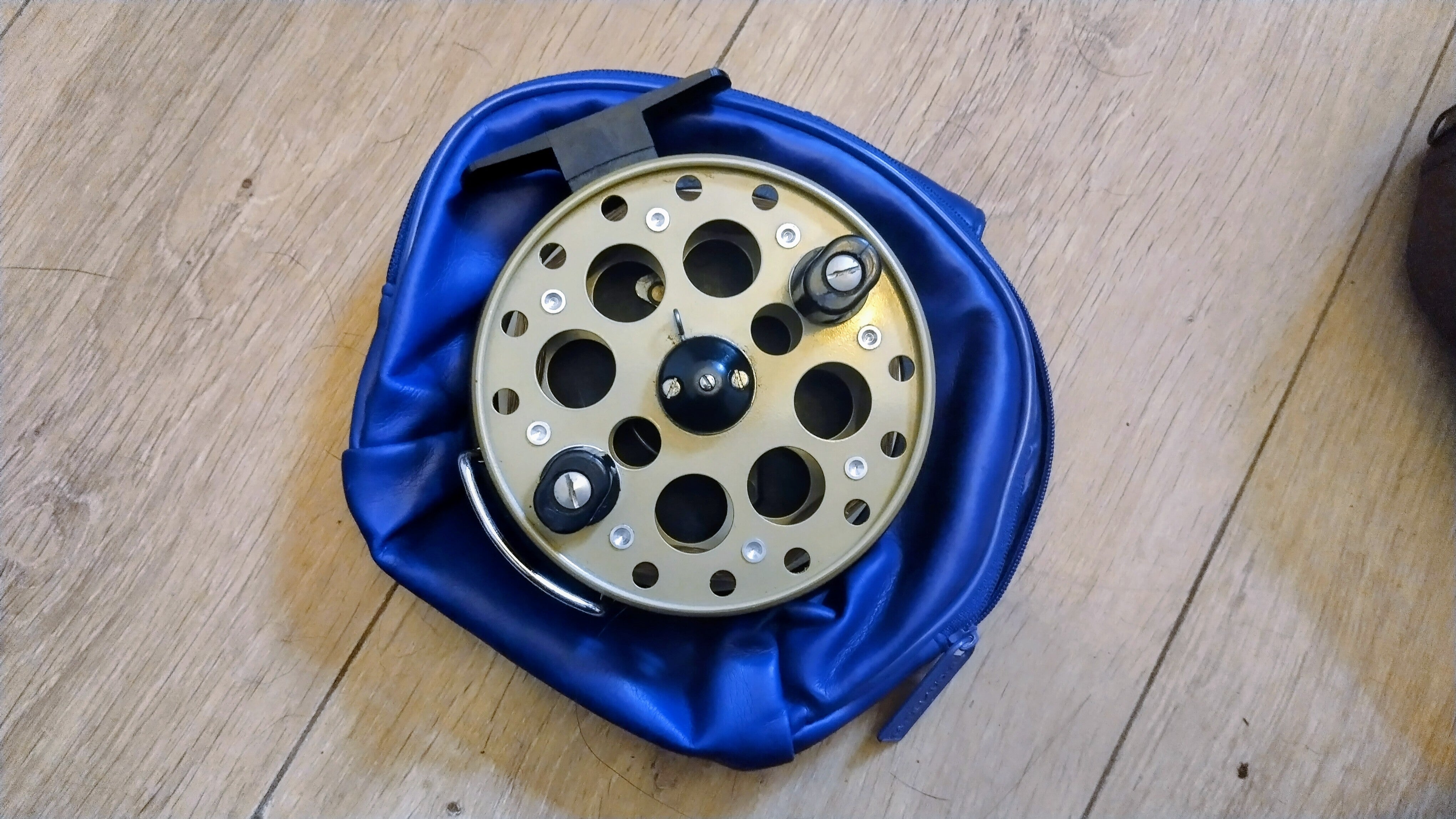 Shakespeare Golden Eagle 2900 500 Centrepin Reel - 5" Wide Drum - Very Good