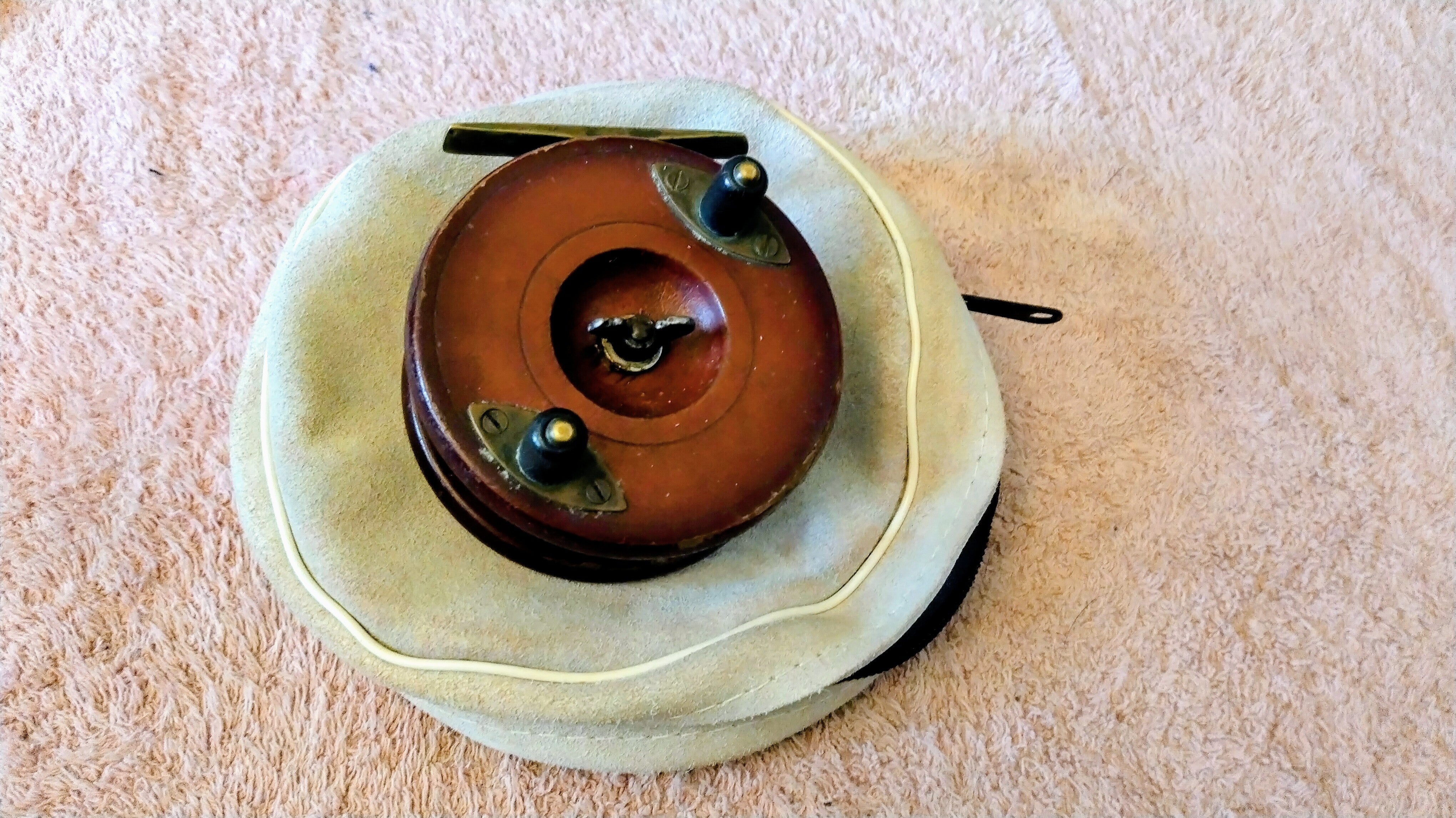 Antique Wood Brass Centrepin Reel 3.5" Vintage Wooden Trotting Reel Inc Case