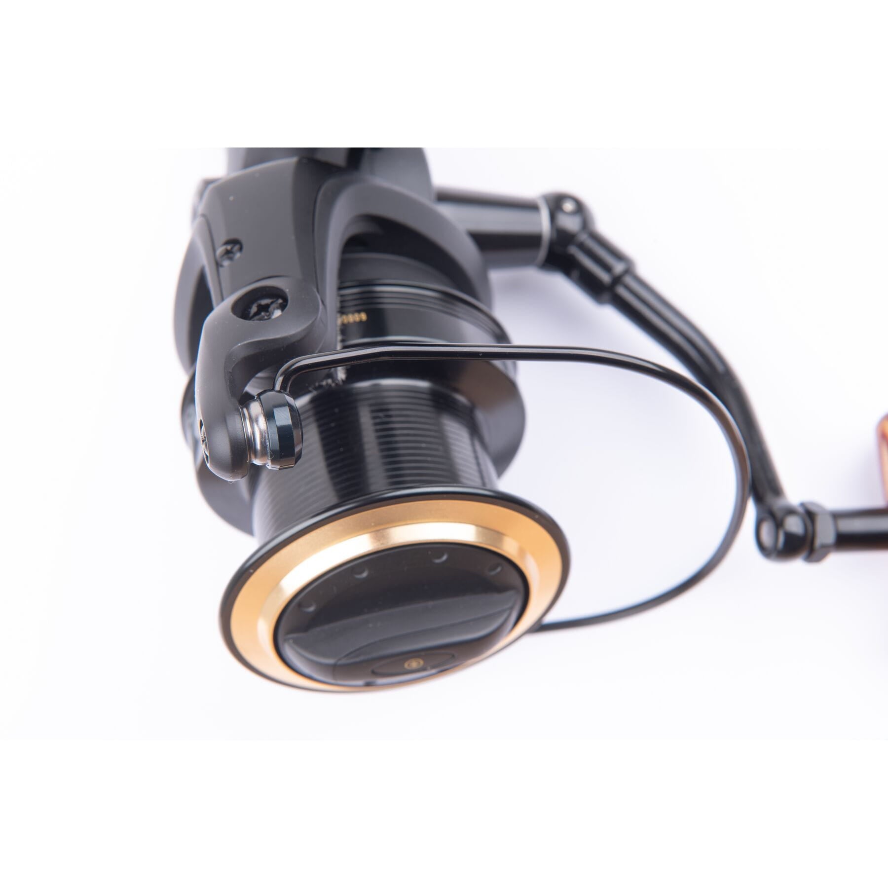 Wychwood Riot FS Carp Fishing Reel Freespool Runner 6000 8000 Size