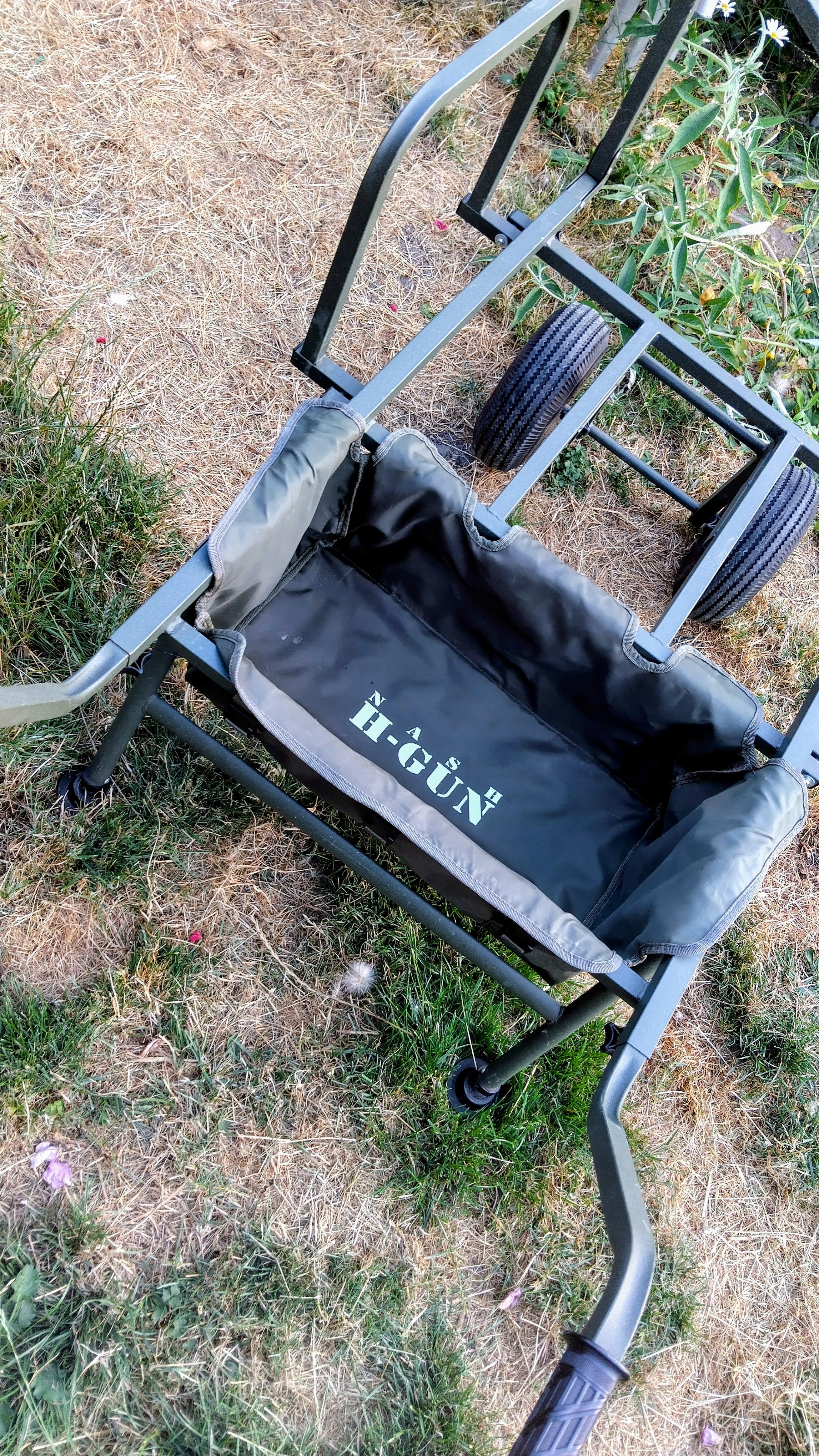 Nash HGun 2 Wheel Carp Fishing Barrow Excellent Condition Foldable Transport Cart