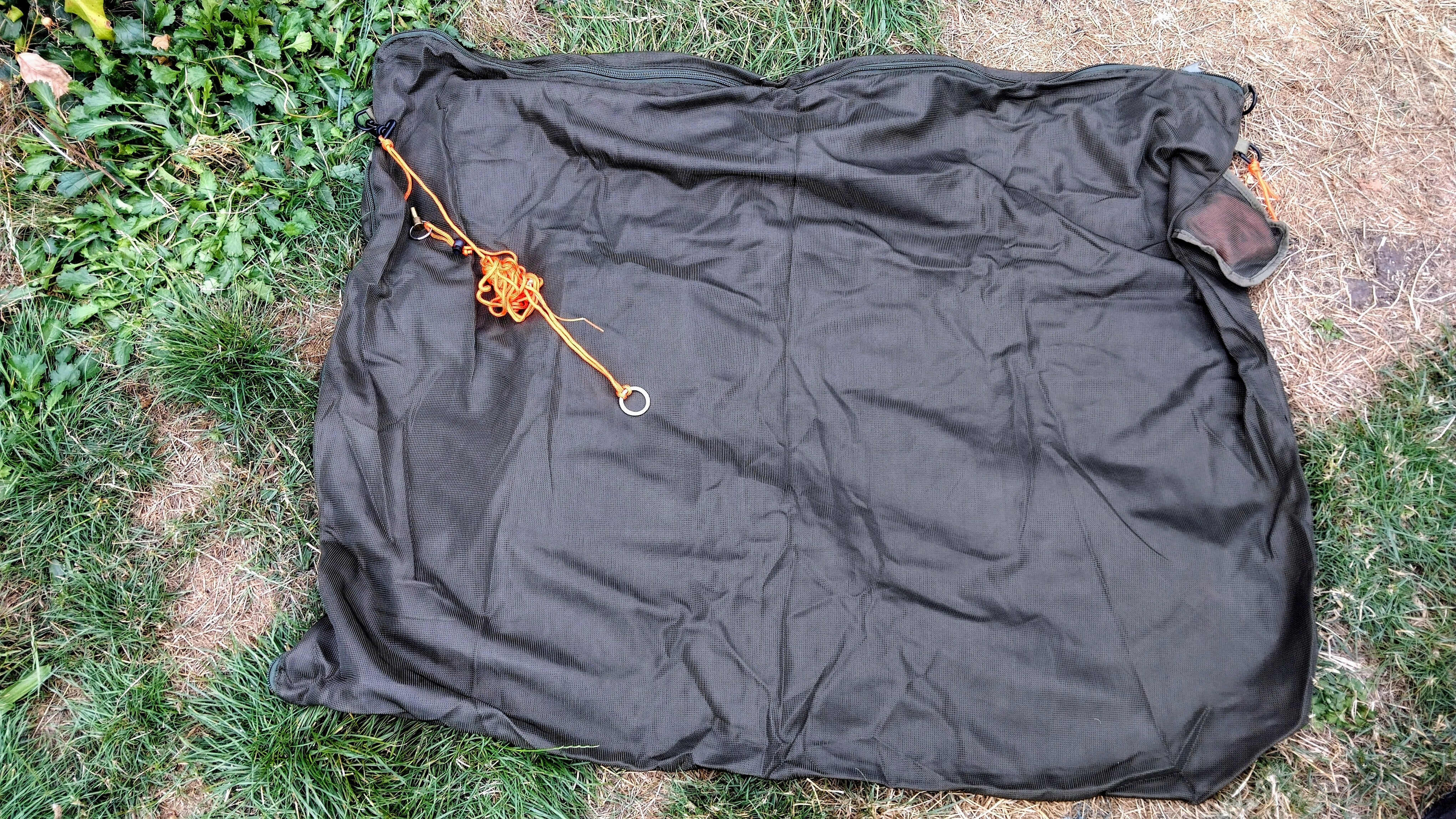 Trakker Carp Sack Pair Unused Fish Care Security Cord Bankstick Attachment