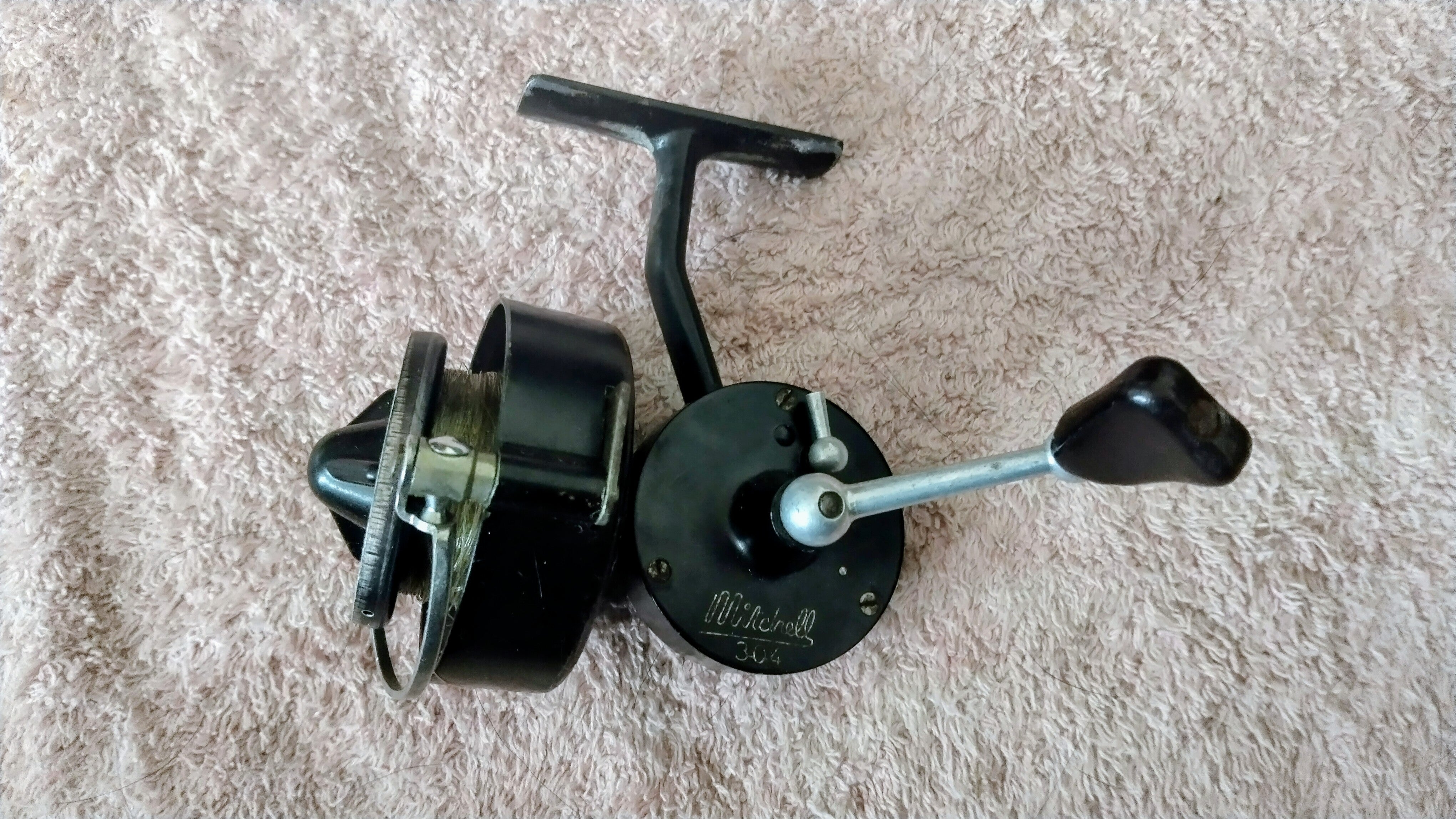 Vintage Mitchell 304 Spinning Reel French Fixed Spool Classic Coarse Fishing