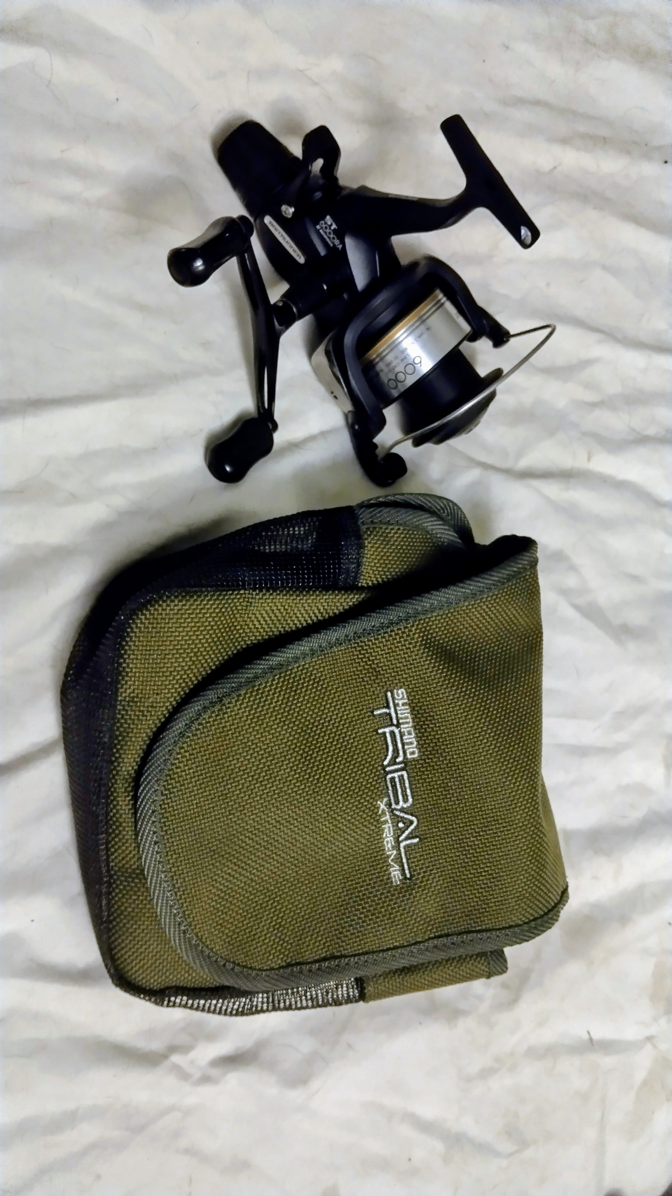 Shimano Baitrunner ST6000RA Baitrunner Reel + Shimano Tribal Pouch - Superb!