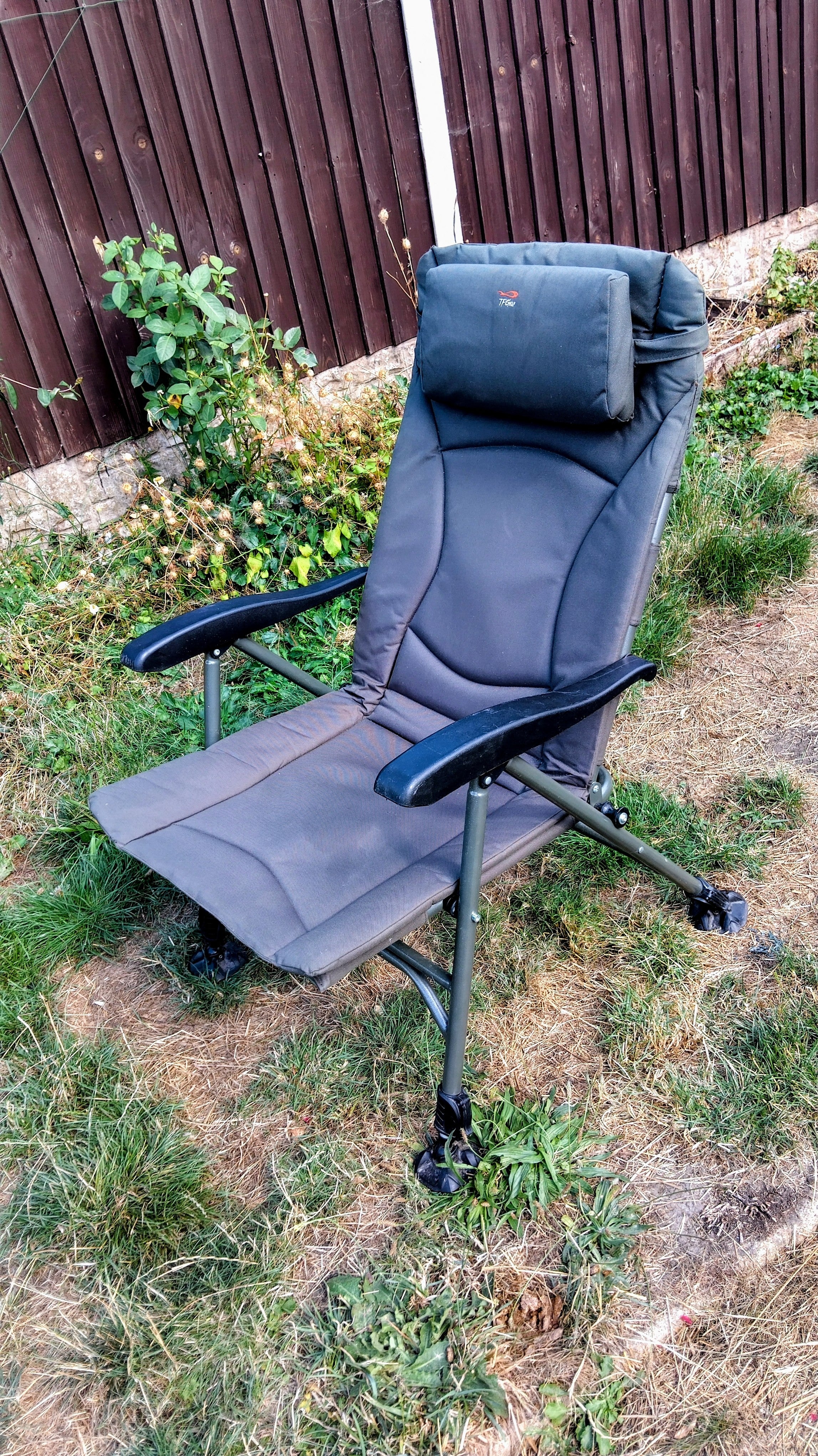 TFG Recliner Fishing Chair Adjustable Legs Armchair Carp Coarse Feeder Bank Seat
