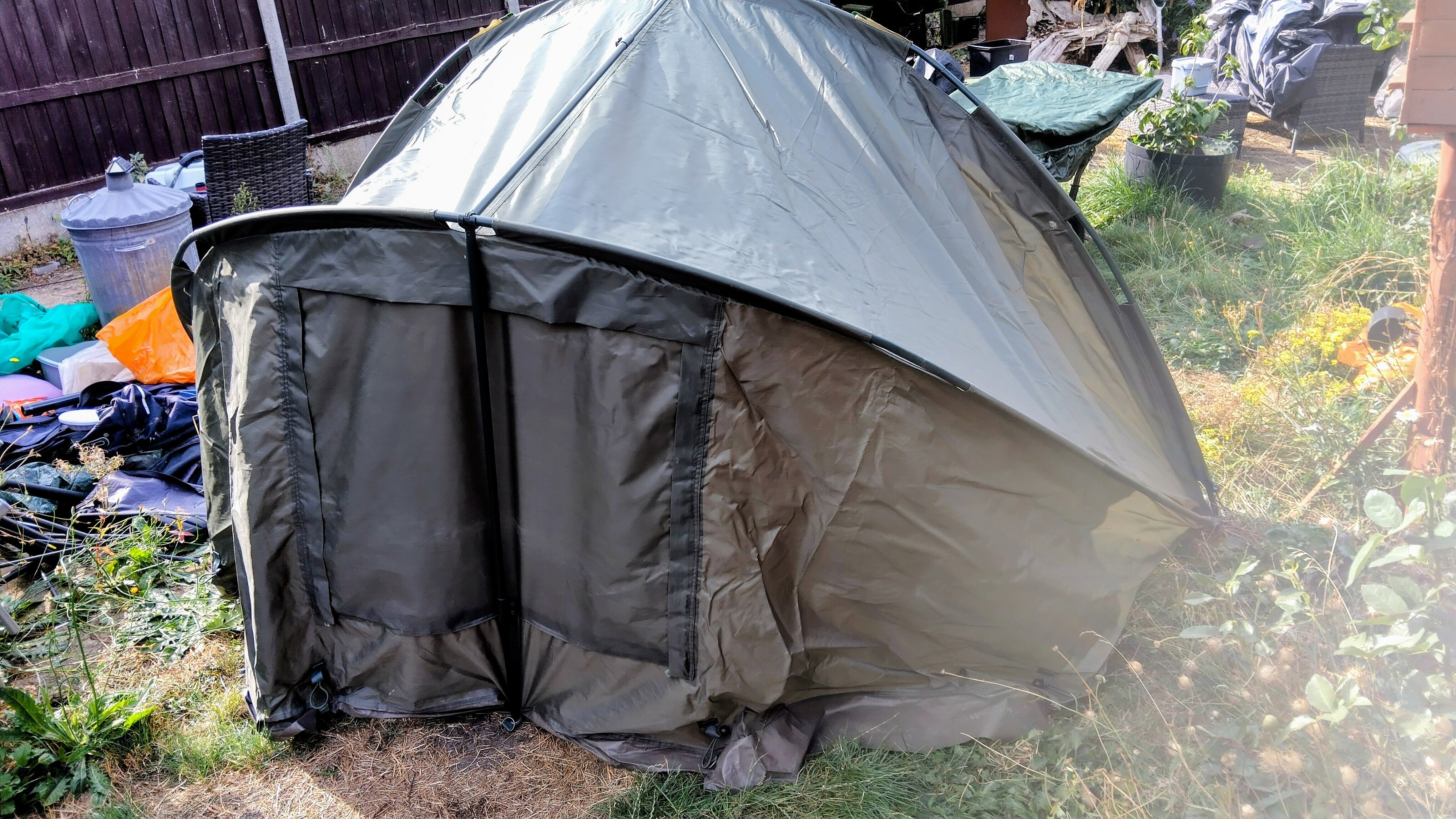 Sonik Day Shelter Lightweight Fishing Bivvy Waterproof Carp Coarse - Near Mint