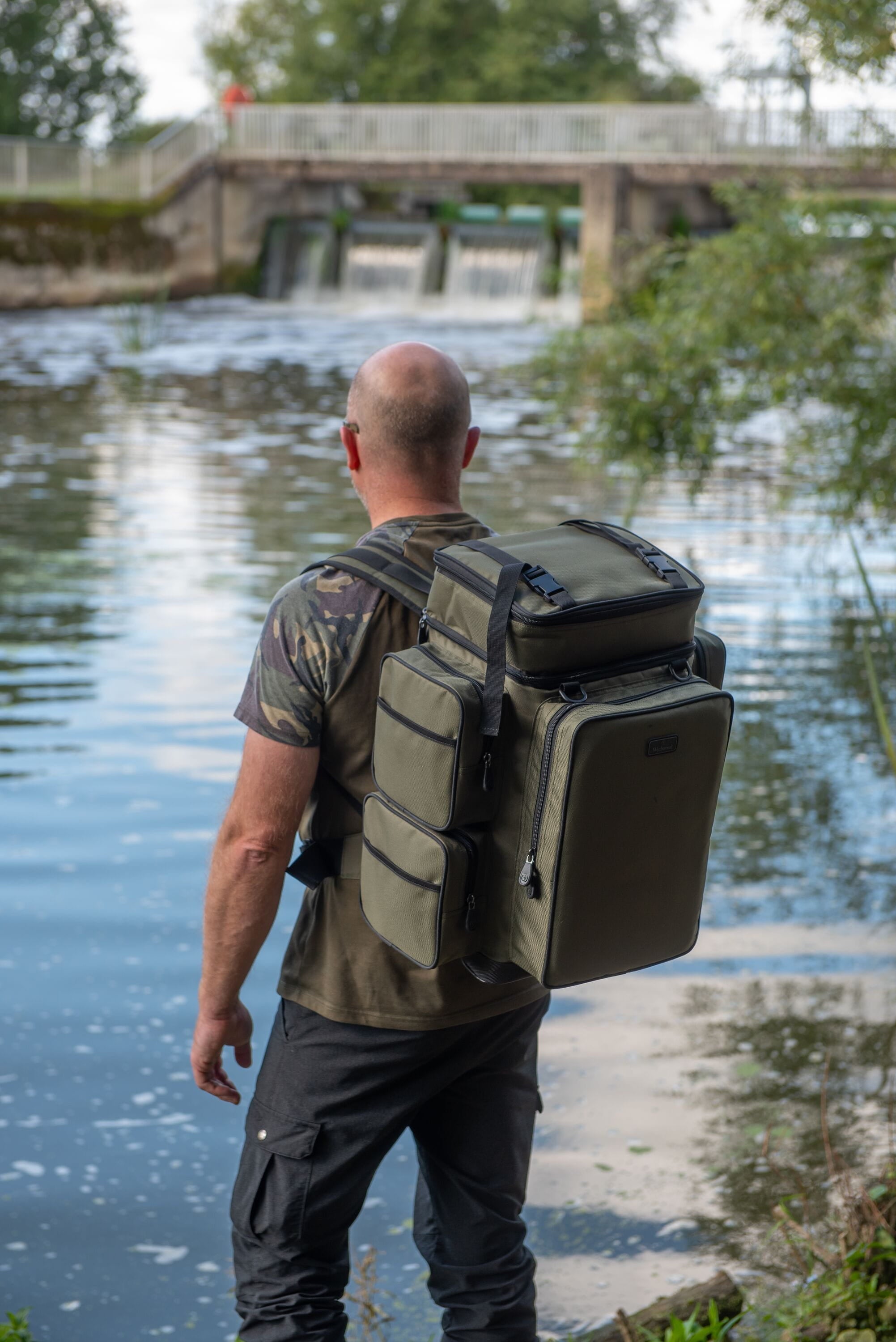 Wychwood Specialist Rucksack Green Fishing Tackle Bag Luggage 600D Coarse Carp