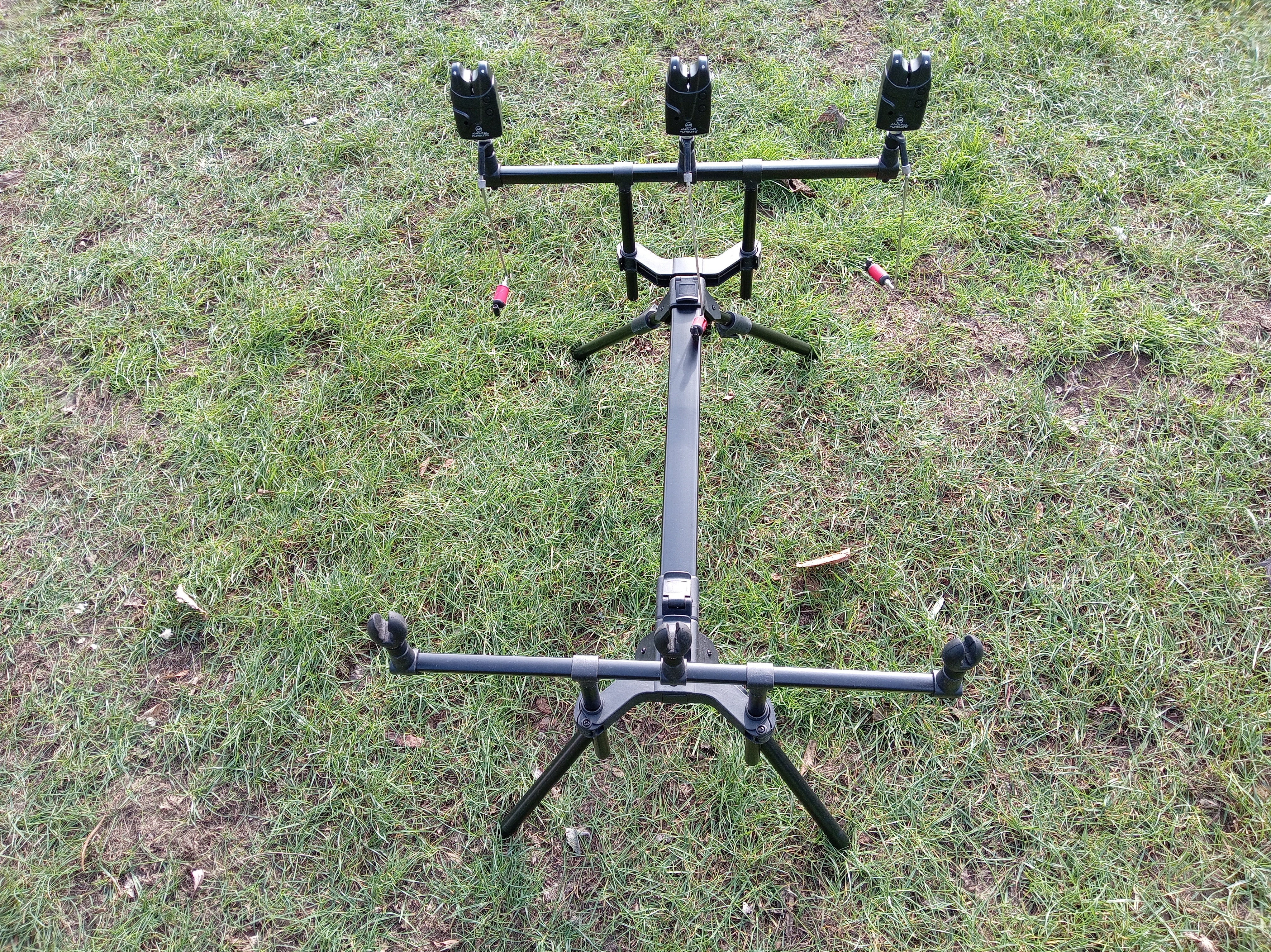 NGT Slider 3 Rod Pod Outfit | Ex Display Bargain | Alarms Swingers Butt Grips Case