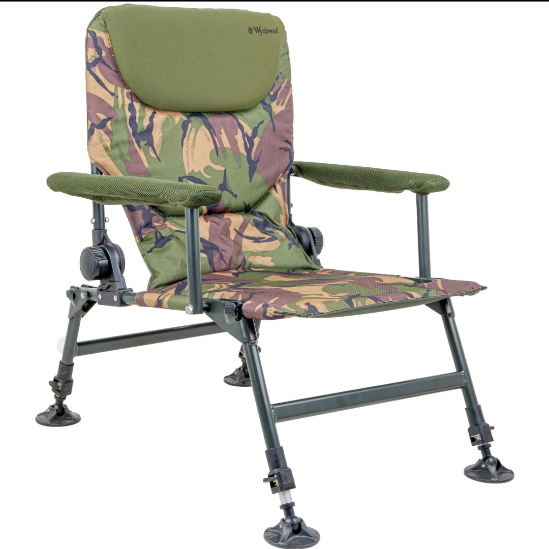Wychwood Epic Tactical Compact Recliner | Carp Fishing Chair | Lightweight, Reclining, DPM Camo