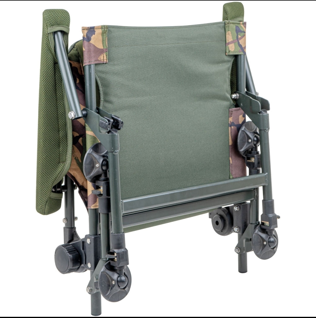 Wychwood Epic Tactical Compact Recliner | Carp Fishing Chair | Lightweight, Reclining, DPM Camo