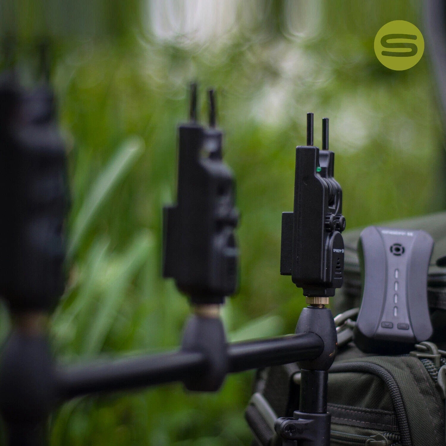 Saber S4 Wireless Bite Alarm Set 3+1 with Snag Ears & Case - Carp Fishing Alarms