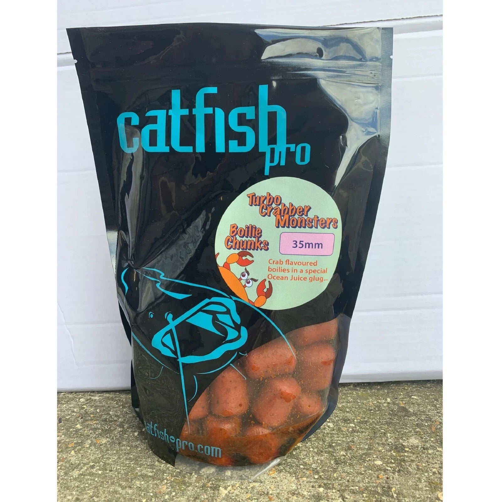 Catfish Pro Boilies, Dumbells, Popups, Wafters - Turbo Crabber, Spicy Mack, Moggie Muncher